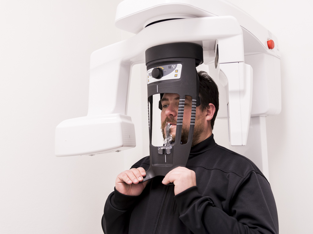 Tomografía computada odontológica en curso